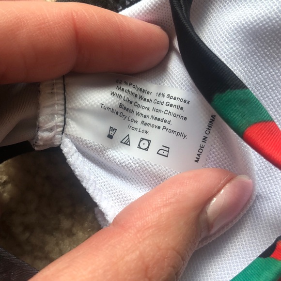 Ozei swim rose bikini top NWT - Picture 8 of 12